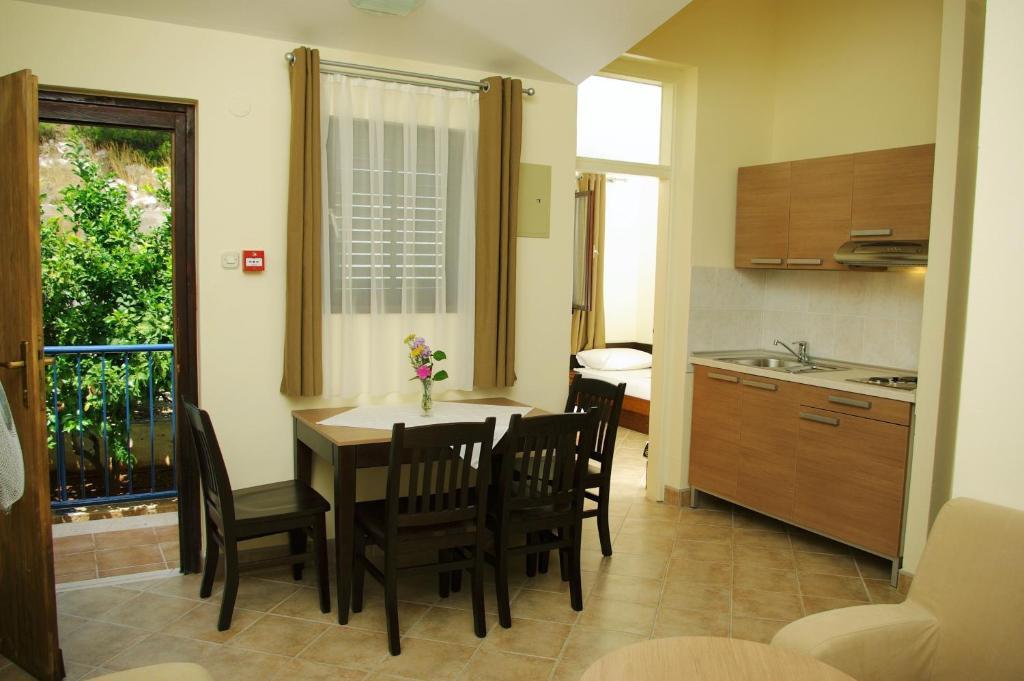 Priscapac & Aparthotel Prizba