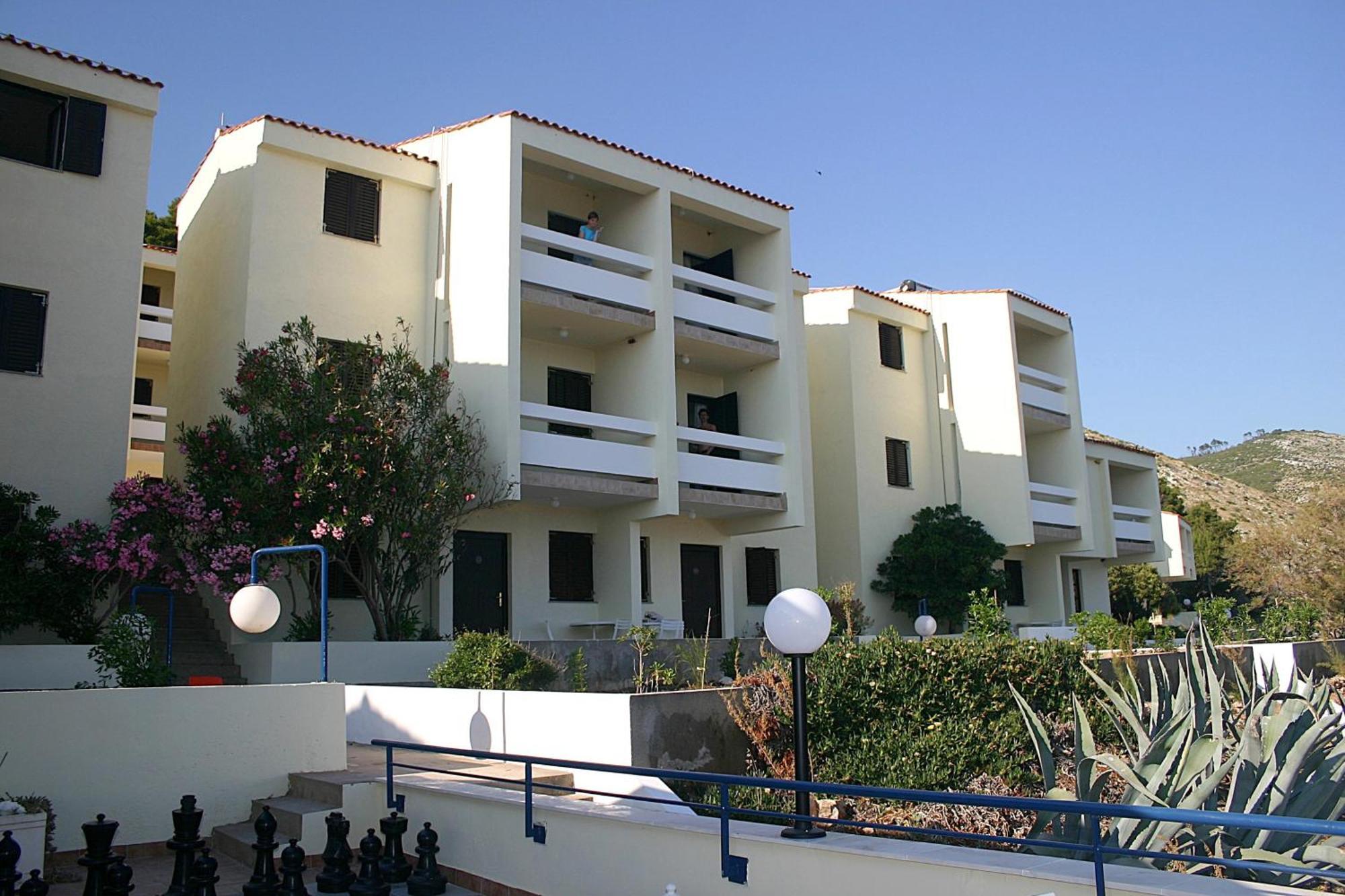 Aparthotel Priscapac & 2*